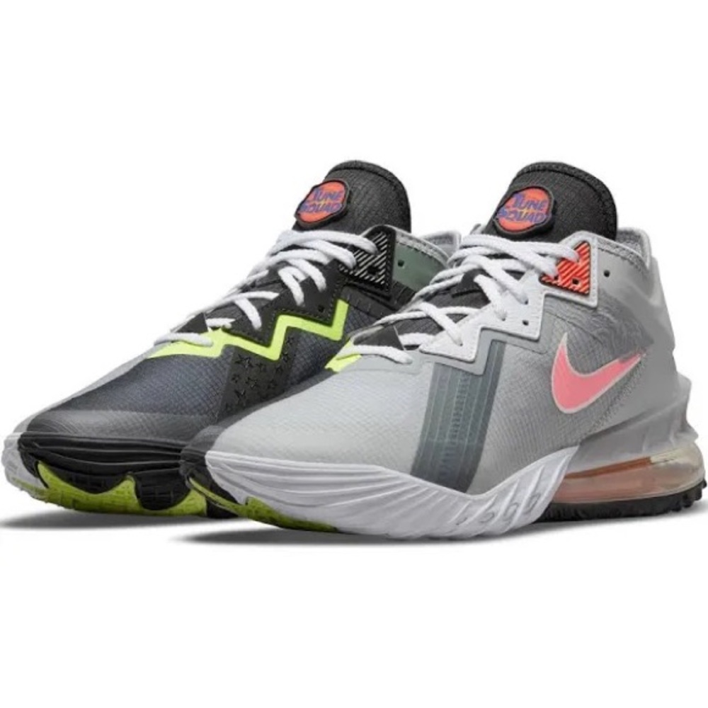New Nike Mens Lebron 18 Low CV7562 005 Bugs vs Marvin
